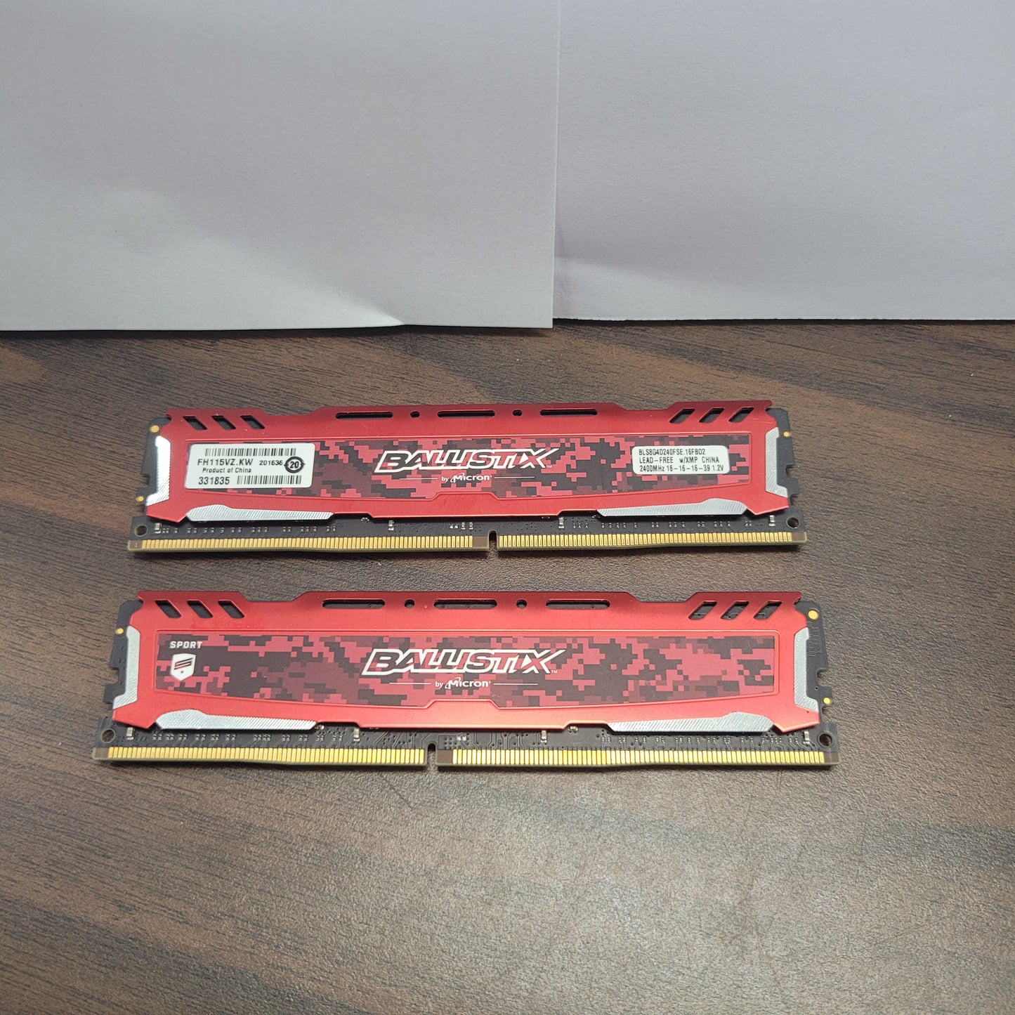 Ballistix Sport Red 16GB (2x8GB) BLS8G4D240FSE DDR4-2400