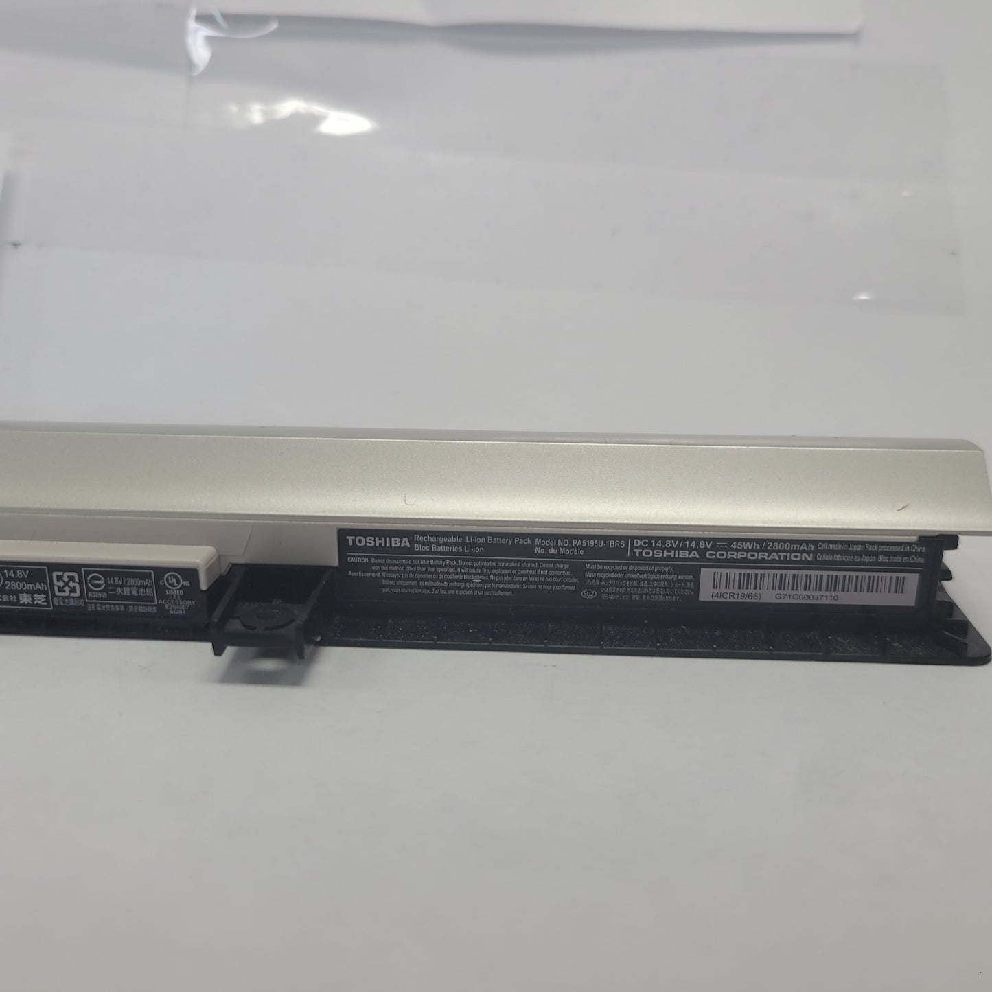 Toshiba Model P5195U-1BRS 14.8V 45 Wh  Battery
