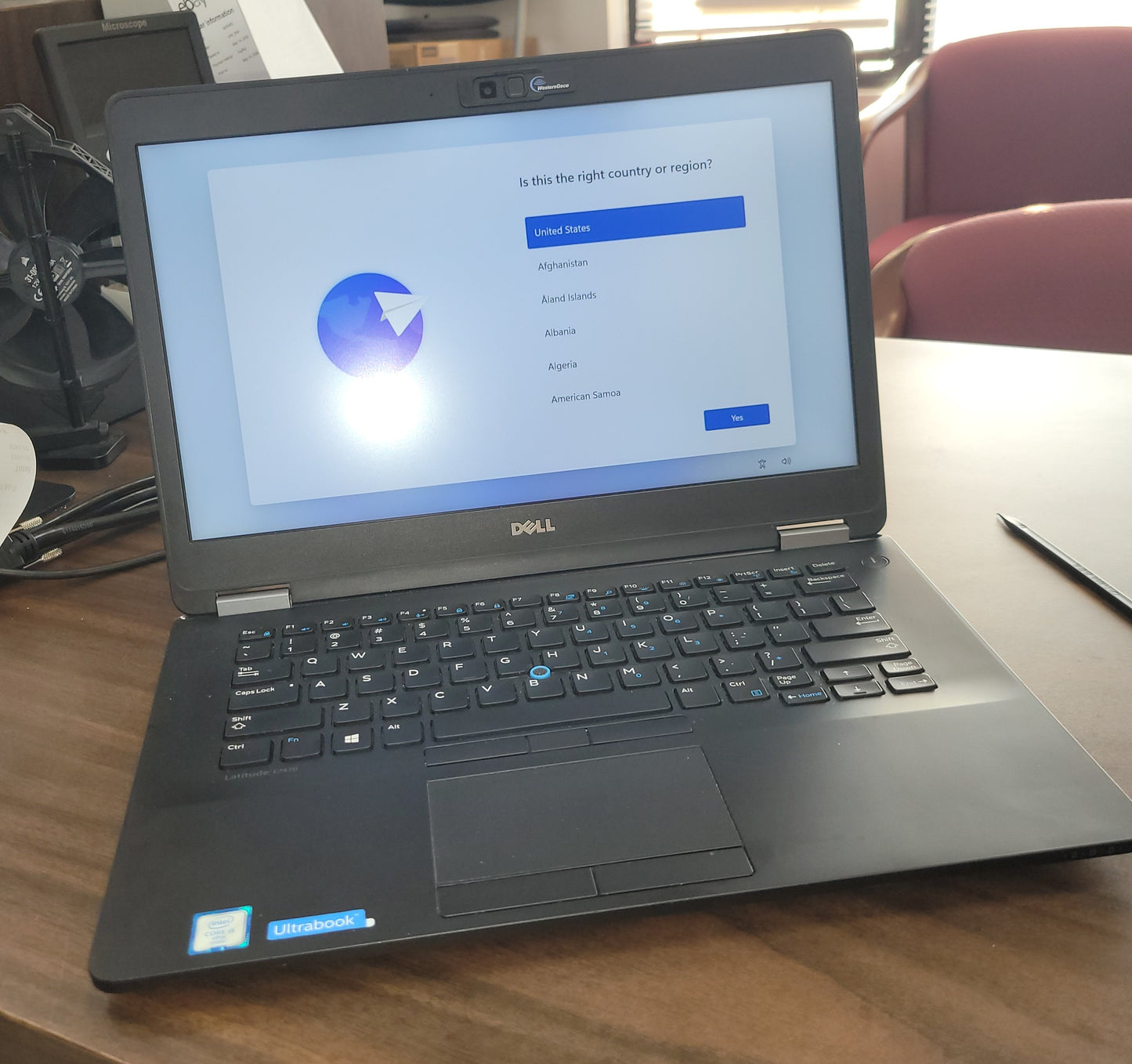 Dell Latitude E7470 Service Tag: BKYBP72