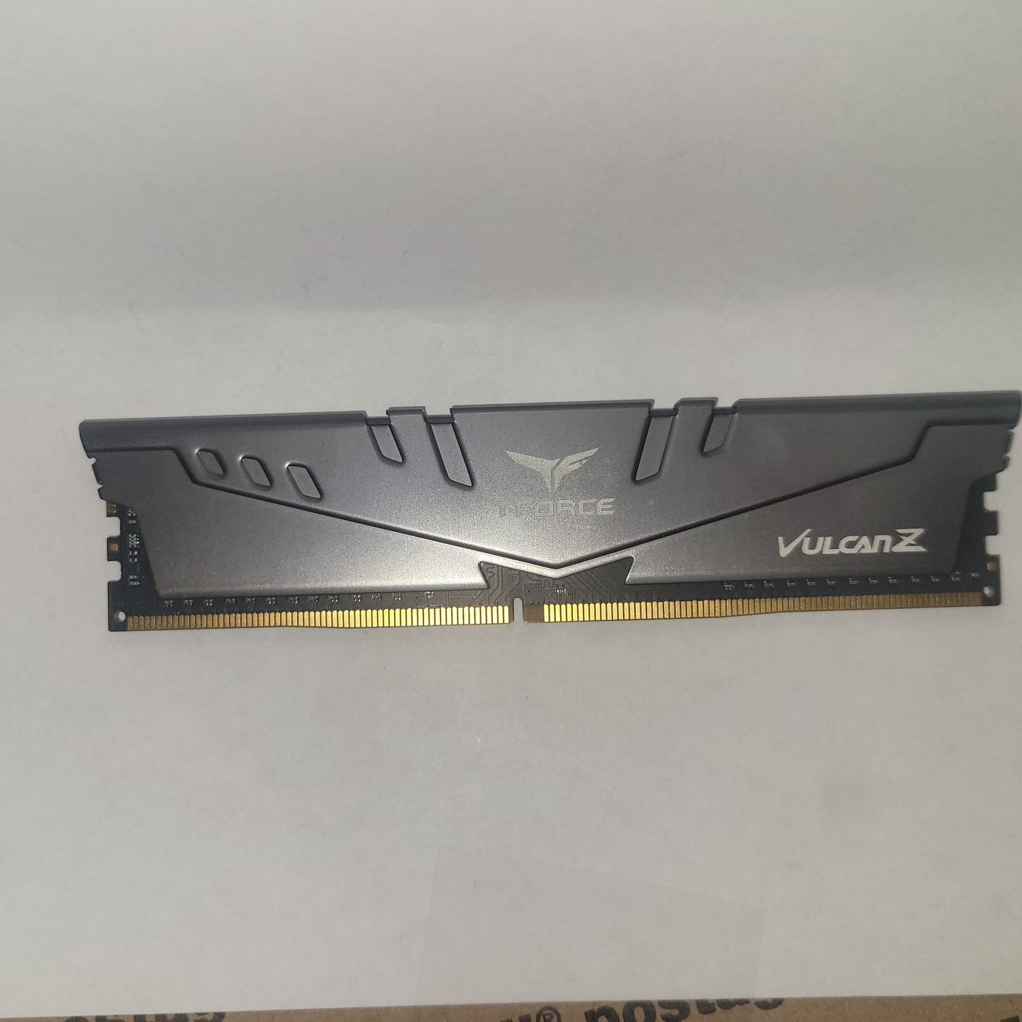 TeamGroup TLZGD48G3000HC16CBK 8GB DDR4 3000